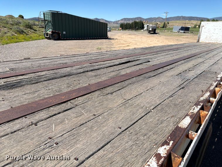 image for item EW2124 1963 Dorsey flatbed trailer