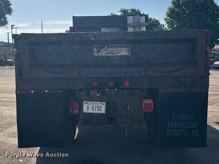 image for item EW4824 1995 International 4700 dump truck