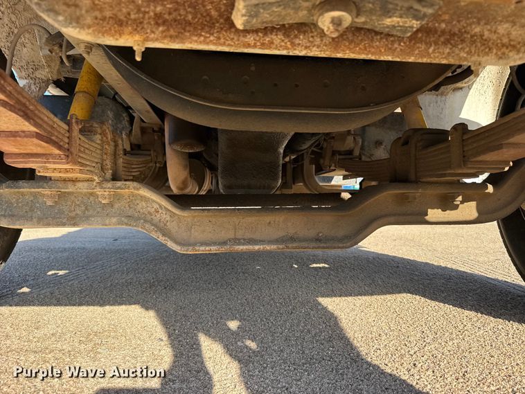 image for item EW4824 1995 International 4700 dump truck