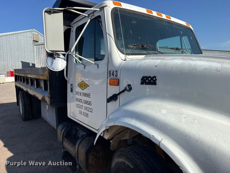 image for item EW4824 1995 International 4700 dump truck