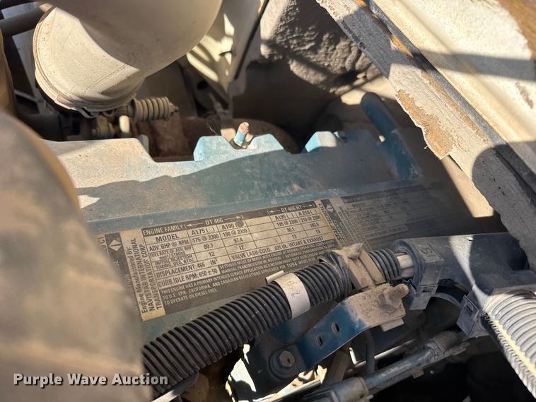 image for item EW4824 1995 International 4700 dump truck