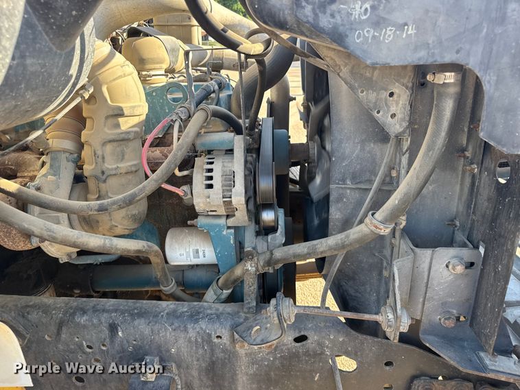 image for item EW4824 1995 International 4700 dump truck