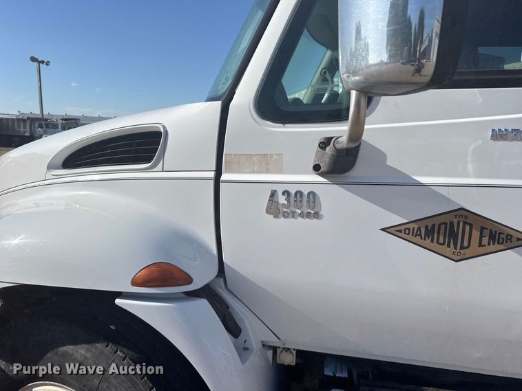 image for item EW4825 2004 International MA025 Ext. Cab dump truck