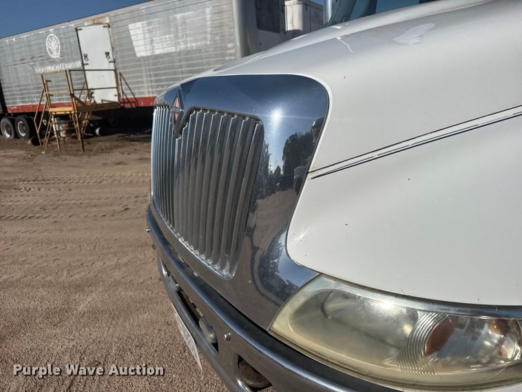 image for item EW4825 2004 International MA025 Ext. Cab dump truck