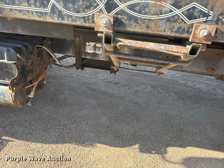 image for item EW4825 2004 International MA025 Ext. Cab dump truck