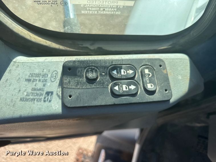 image for item EW4825 2004 International MA025 Ext. Cab dump truck