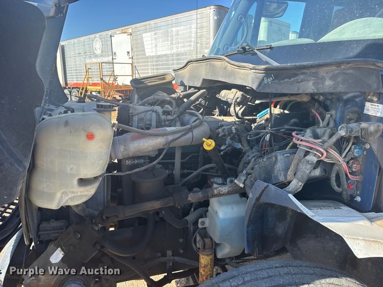 image for item EW4825 2004 International MA025 Ext. Cab dump truck