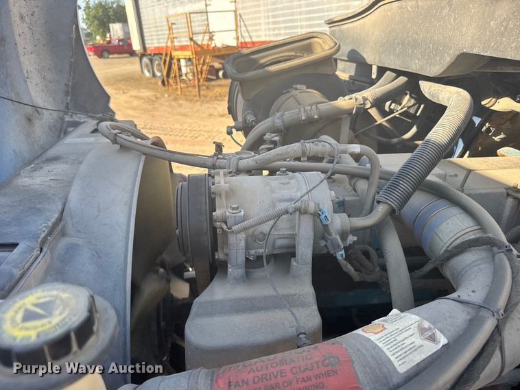 image for item EW4825 2004 International MA025 Ext. Cab dump truck