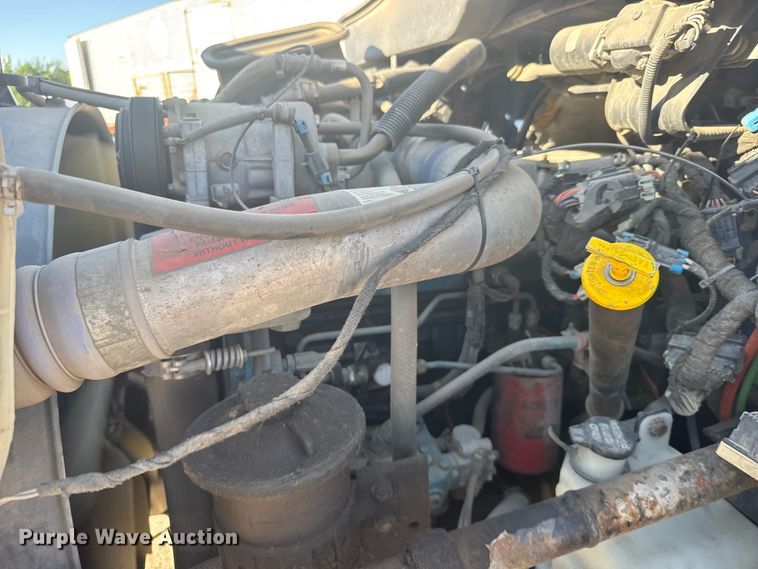 image for item EW4825 2004 International MA025 Ext. Cab dump truck