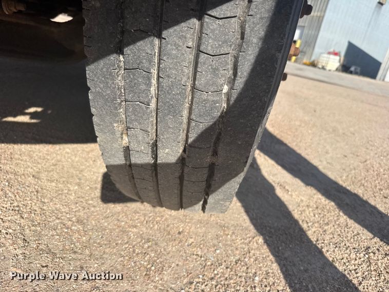 image for item EW4825 2004 International MA025 Ext. Cab dump truck
