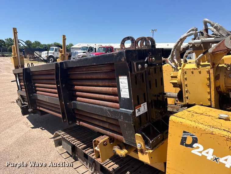 image for item EW4827 2000 Vermeer D24x40A directional boring unit