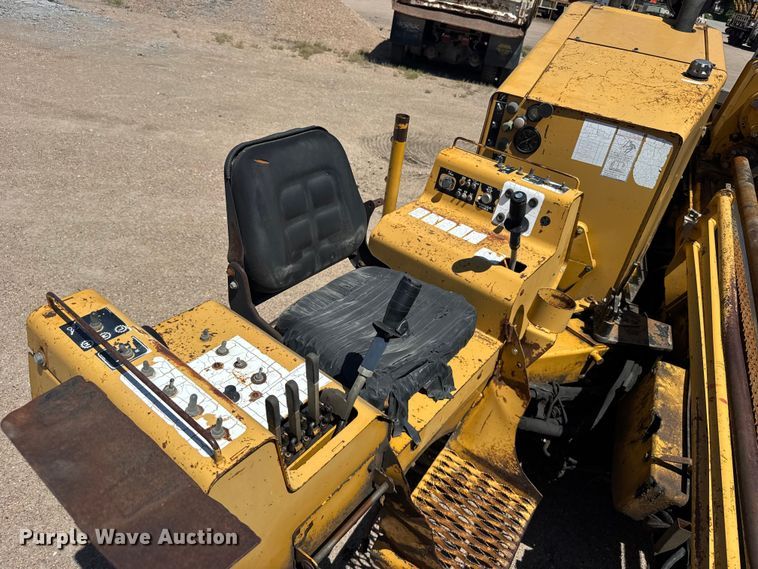 image for item EW4827 2000 Vermeer D24x40A directional boring unit