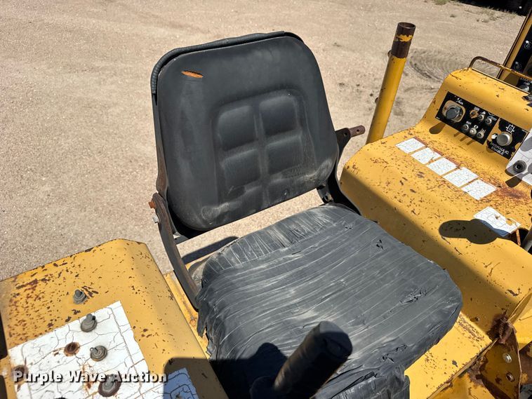 image for item EW4827 2000 Vermeer D24x40A directional boring unit