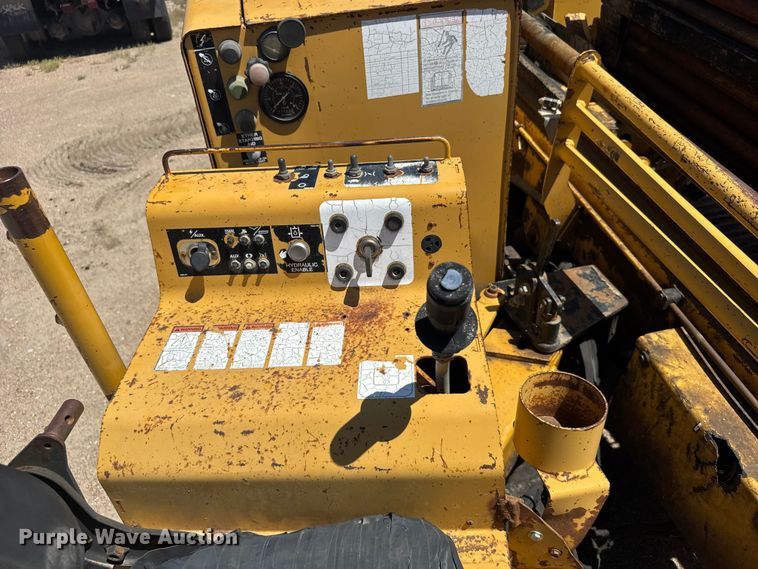 image for item EW4827 2000 Vermeer D24x40A directional boring unit