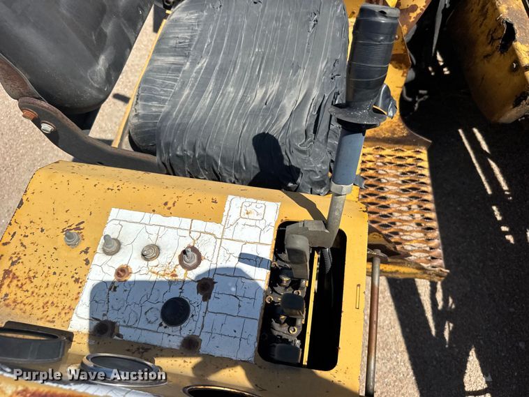 image for item EW4827 2000 Vermeer D24x40A directional boring unit