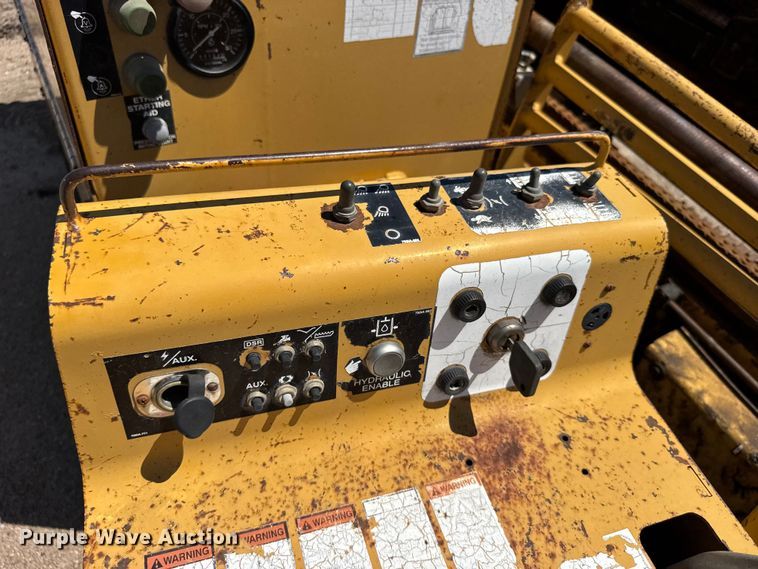 image for item EW4827 2000 Vermeer D24x40A directional boring unit