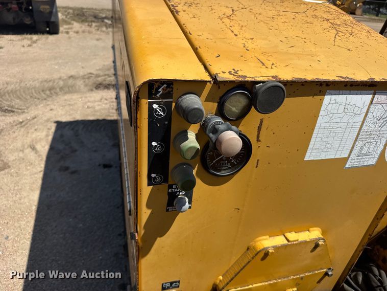 image for item EW4827 2000 Vermeer D24x40A directional boring unit