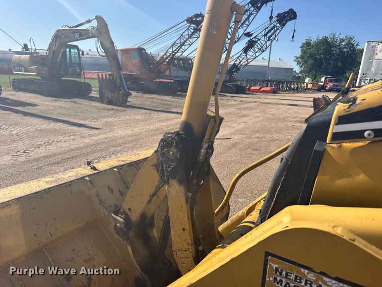 image for item EW4829 1999 Caterpillar 426C backhoe