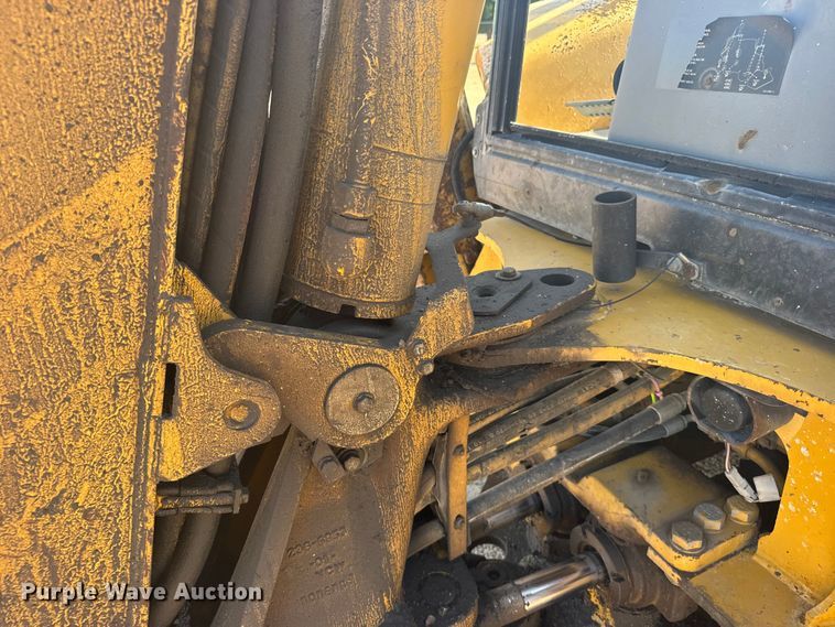 image for item EW4829 1999 Caterpillar 426C backhoe