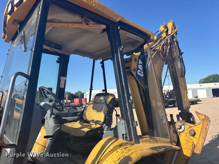 image for item EW4829 1999 Caterpillar 426C backhoe