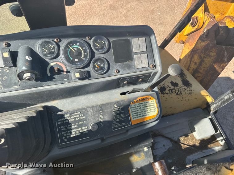 image for item EW4829 1999 Caterpillar 426C backhoe