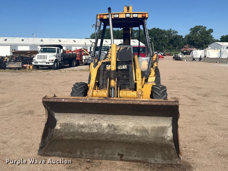 image for item EW4830 1999 Caterpillar 426C backhoe
