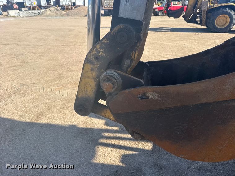 image for item EW4830 1999 Caterpillar 426C backhoe