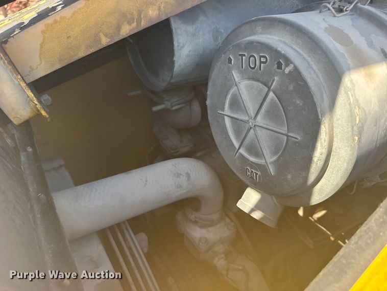 image for item EW4830 1999 Caterpillar 426C backhoe