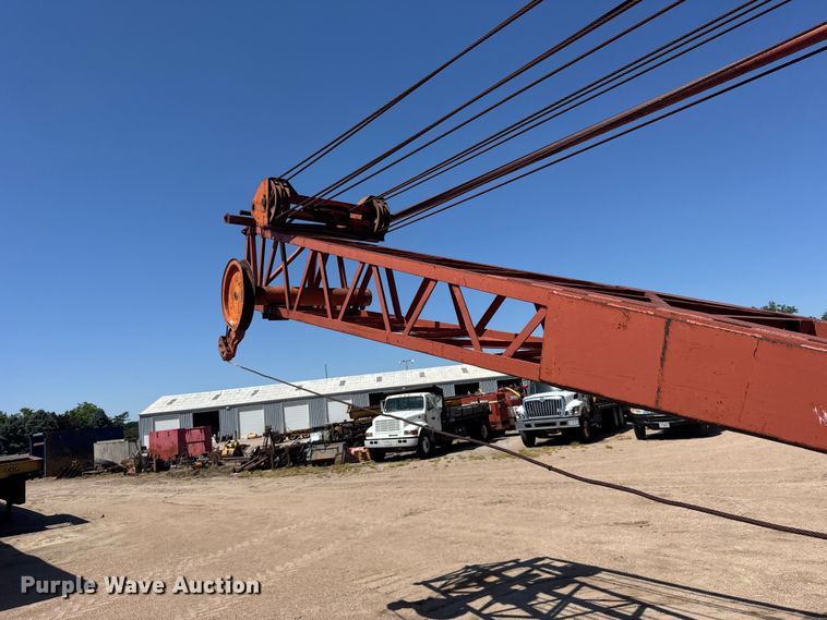 image for item EW4831 1979 Koehring 405 crane