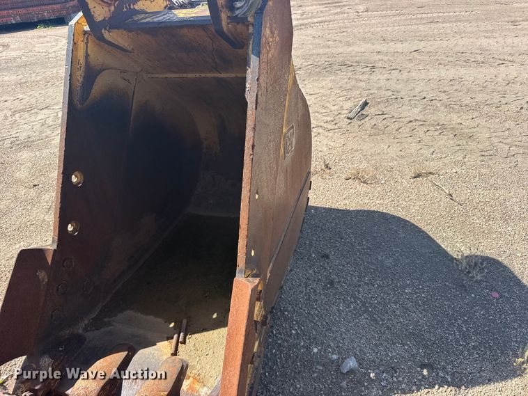 image for item EW4833 Caterpillar excavator bucket