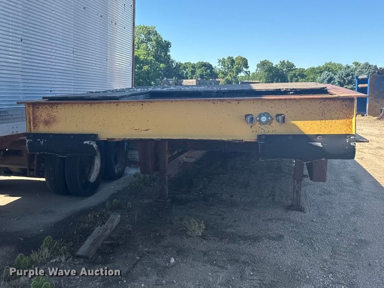 image for item EW4835 1989 Load King drop deck trailer