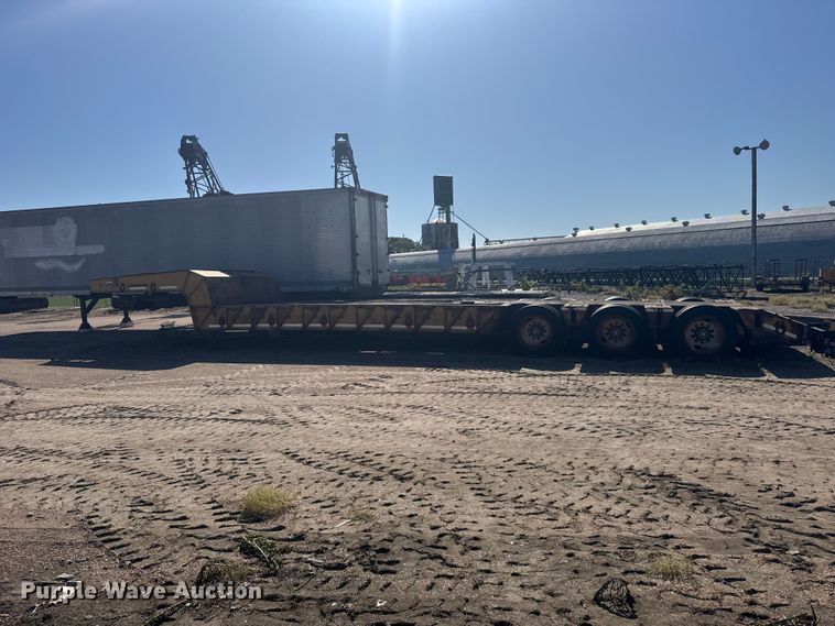 image for item EW4835 1989 Load King drop deck trailer