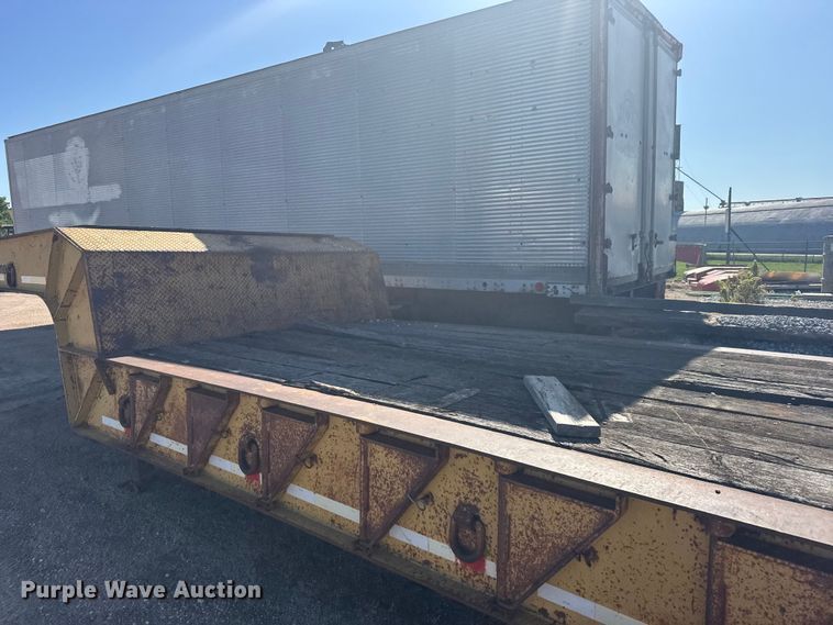 image for item EW4835 1989 Load King drop deck trailer