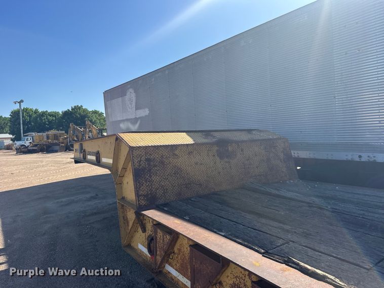 image for item EW4835 1989 Load King drop deck trailer