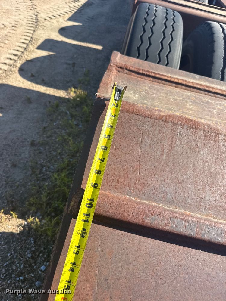 image for item EW4835 1989 Load King drop deck trailer