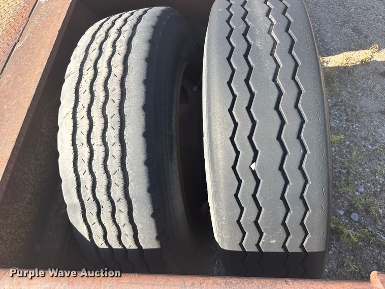image for item EW4835 1989 Load King drop deck trailer