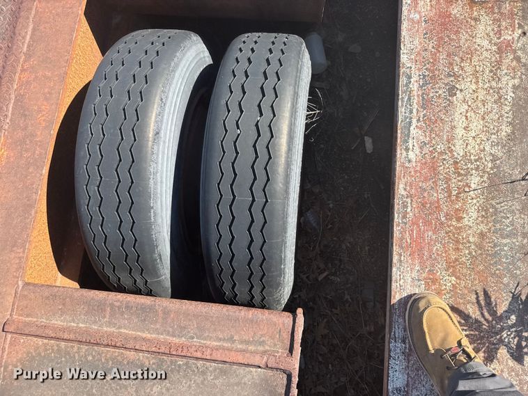 image for item EW4835 1989 Load King drop deck trailer