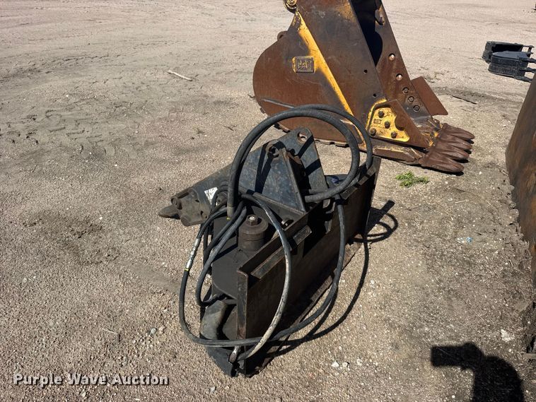 image for item EW4836 Bobcat skid steer breaker