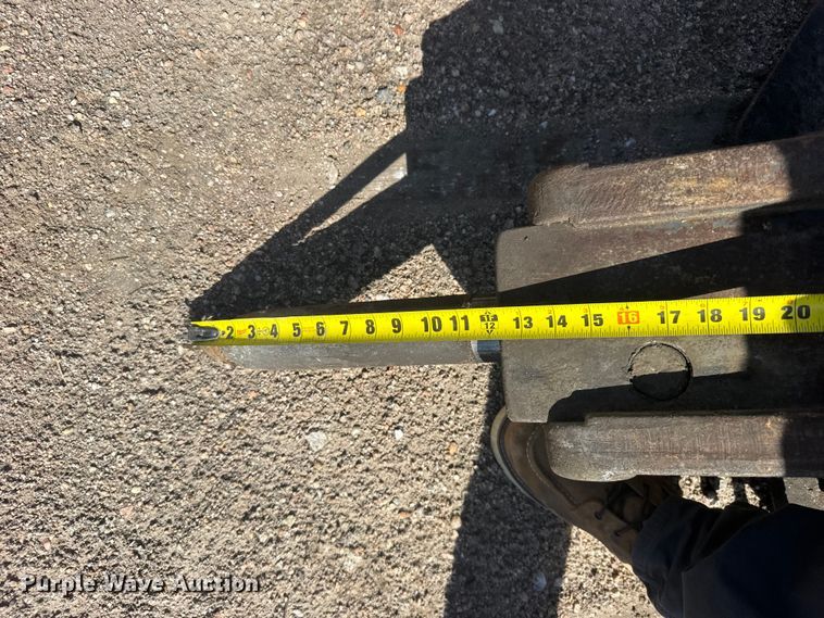 image for item EW4836 Bobcat skid steer breaker