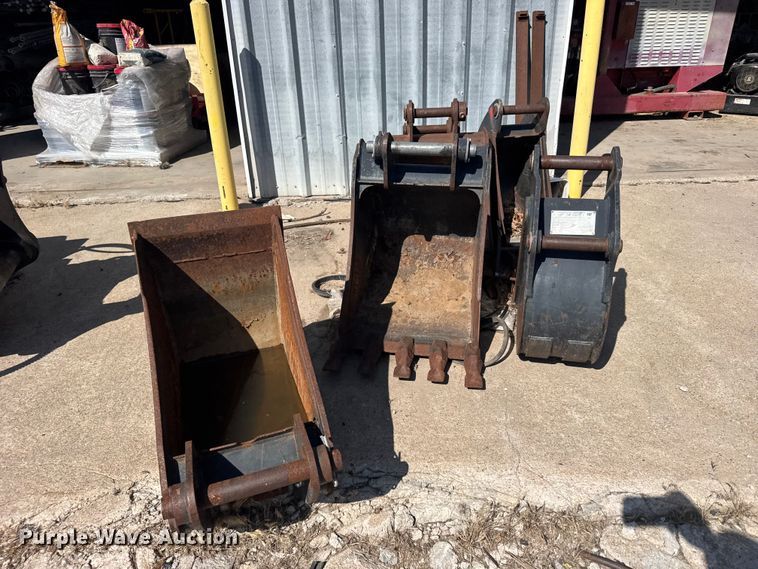 image for item EW4840 (5) backhoe buckets