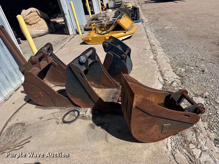 image for item EW4840 (5) backhoe buckets