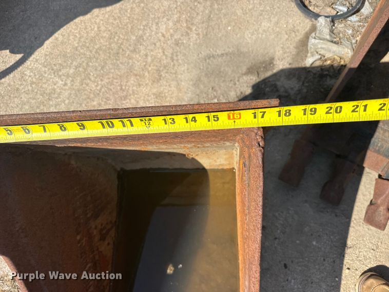 image for item EW4840 (5) backhoe buckets