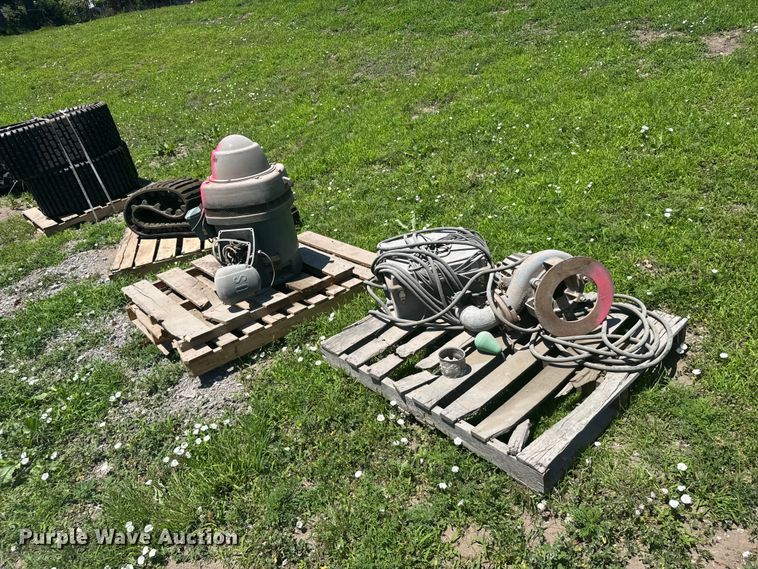 image for item EW4842 (2) pumps