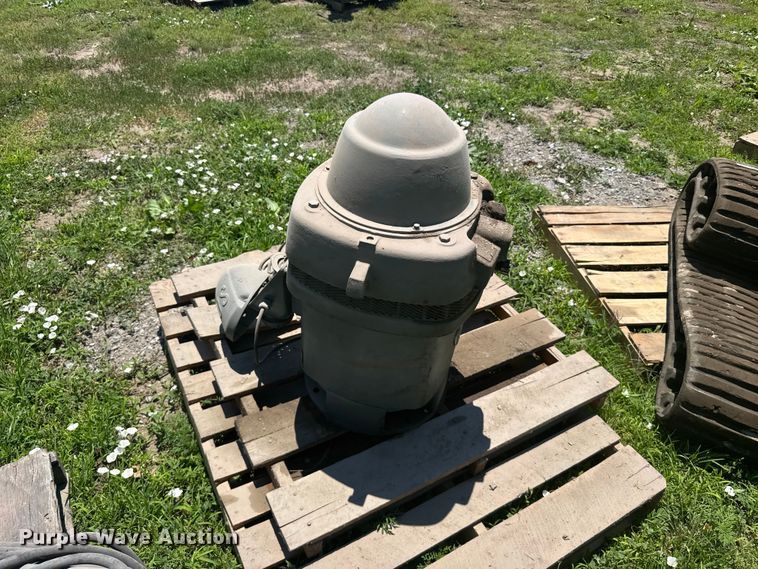 image for item EW4842 (2) pumps