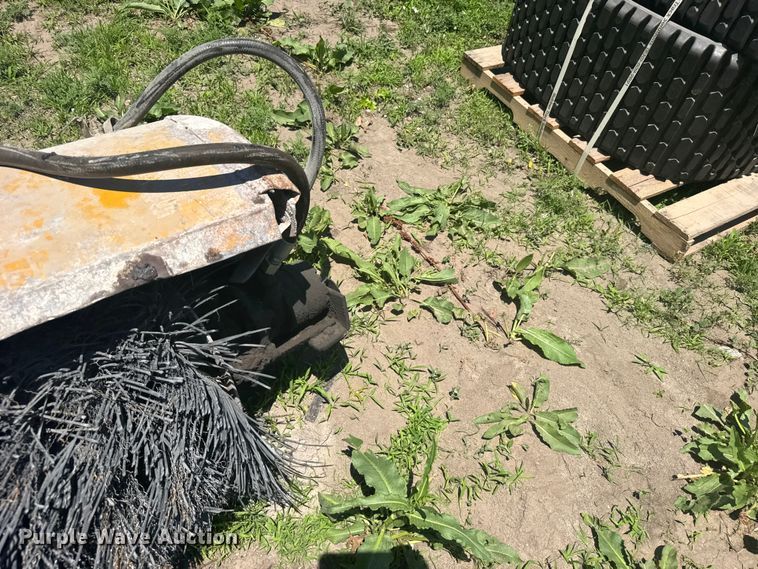 image for item EW4843 skid steer broom