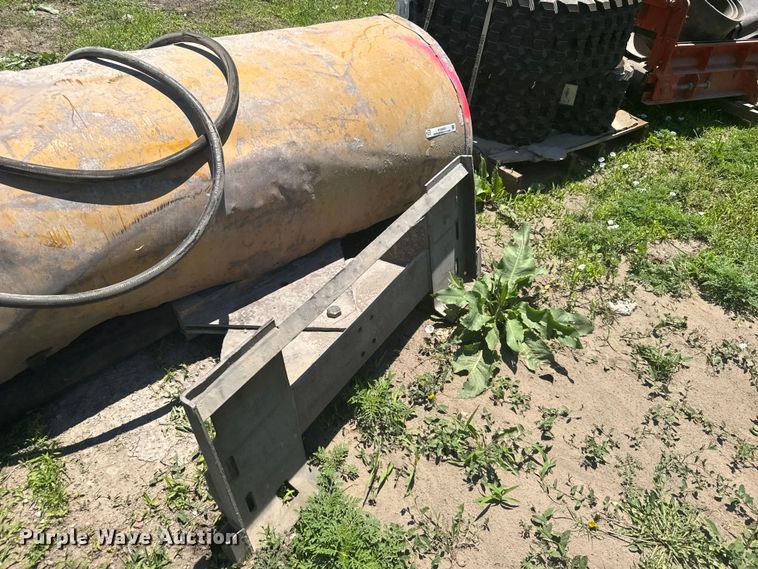 image for item EW4843 skid steer broom