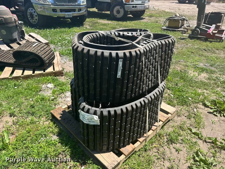 image for item EW4846 Rubber track solutions tracks