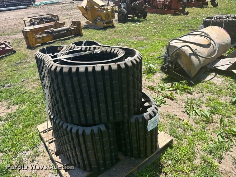 image for item EW4846 Rubber track solutions tracks