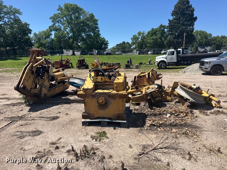 image for item EW4848 Brun cable plow attachment