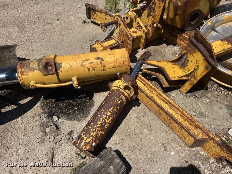 image for item EW4848 Brun cable plow attachment
